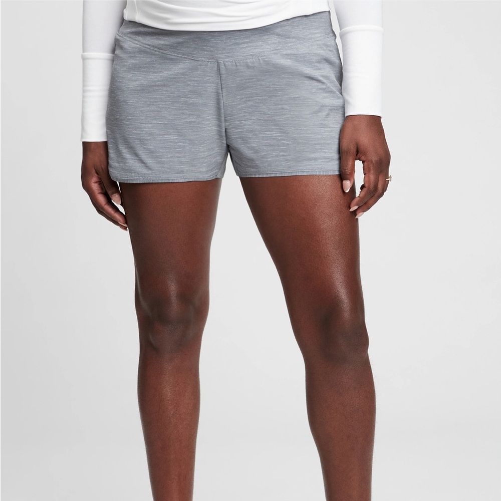 NWOT Gap Fit Maternity Shorts